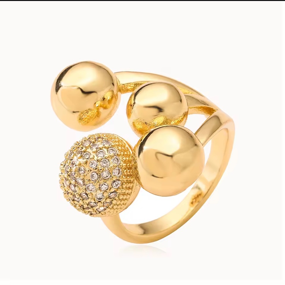 Statement Gold Ring Jewelry - Picture 4 of 16